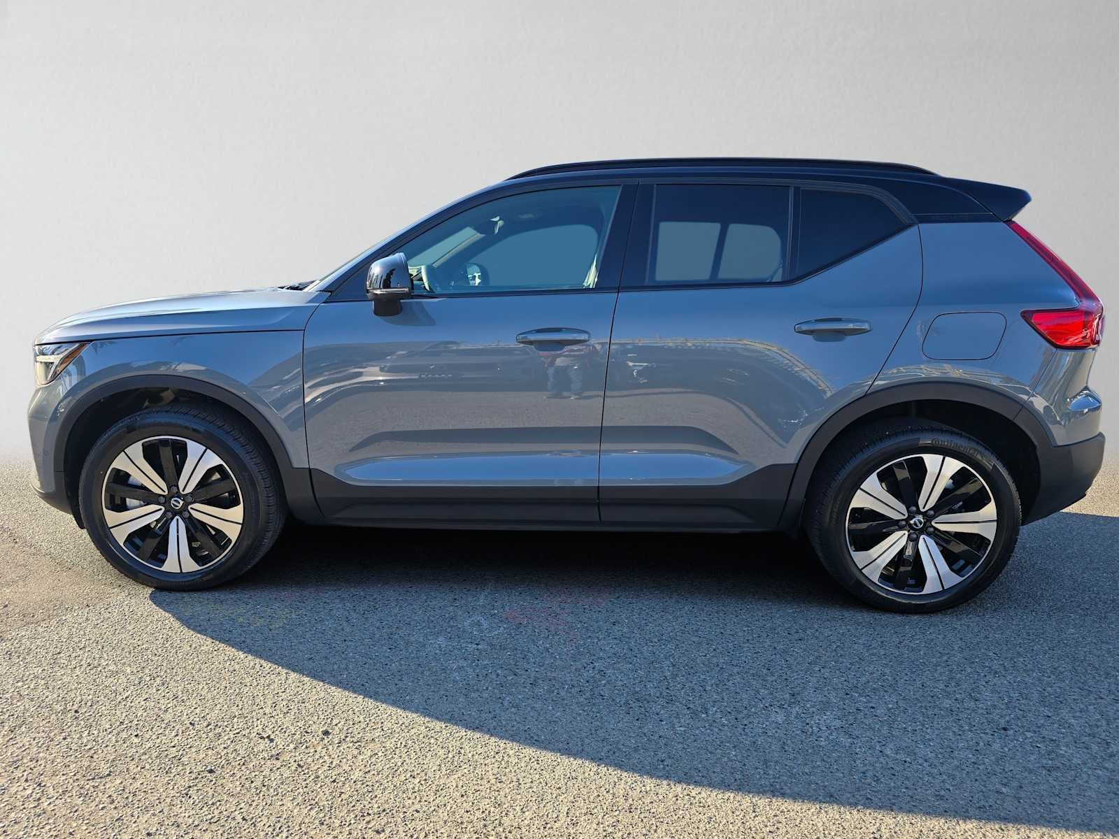 2023 Volvo XC40 Recharge Pure Electric Plus