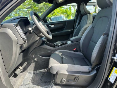 2025 Volvo EX40 Plus