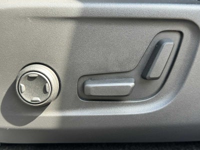 2025 Volvo EX40 Plus