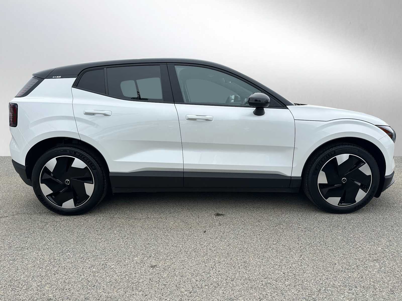 2025 Volvo EX30 Plus