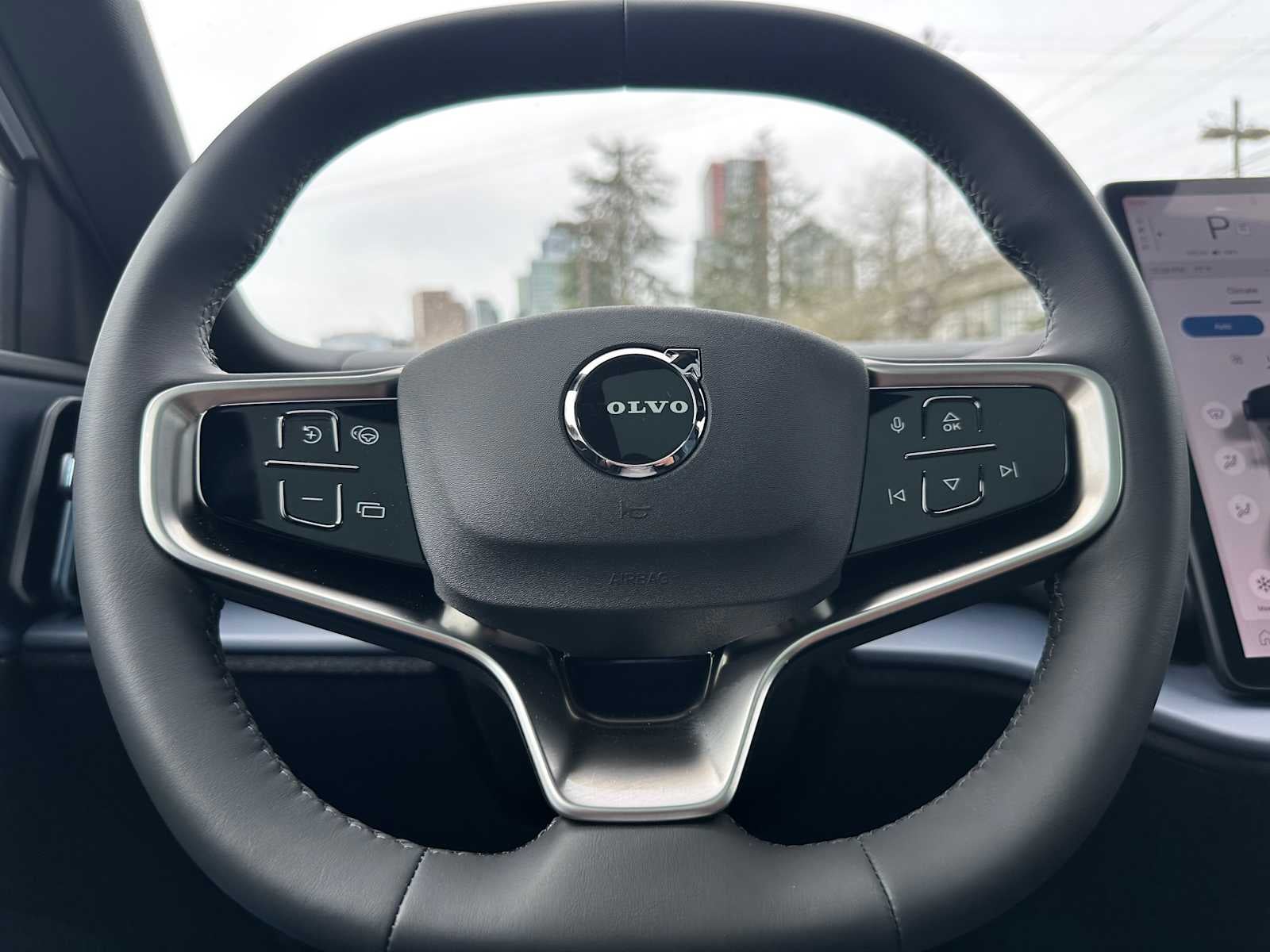 2025 Volvo EX30 Plus