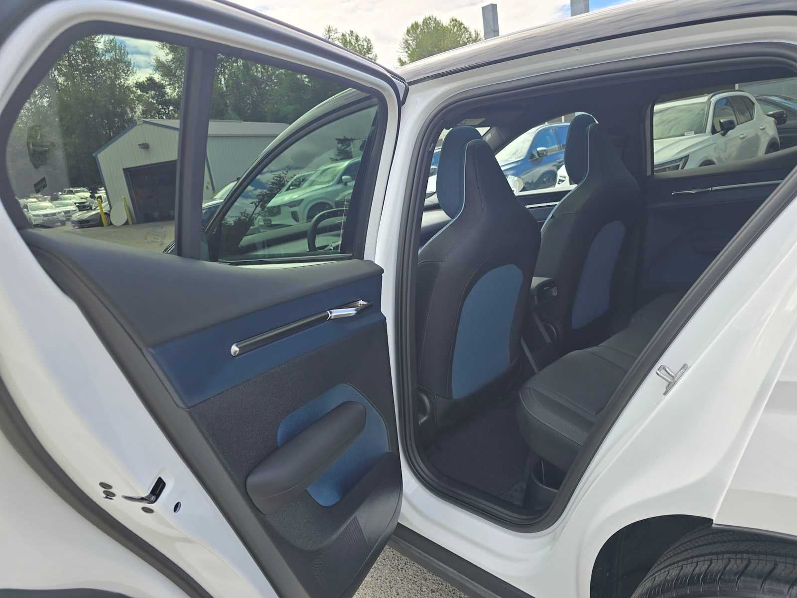 2025 Volvo EX30 Plus