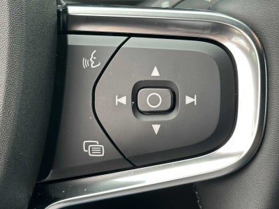 2025 Volvo EX40 Core