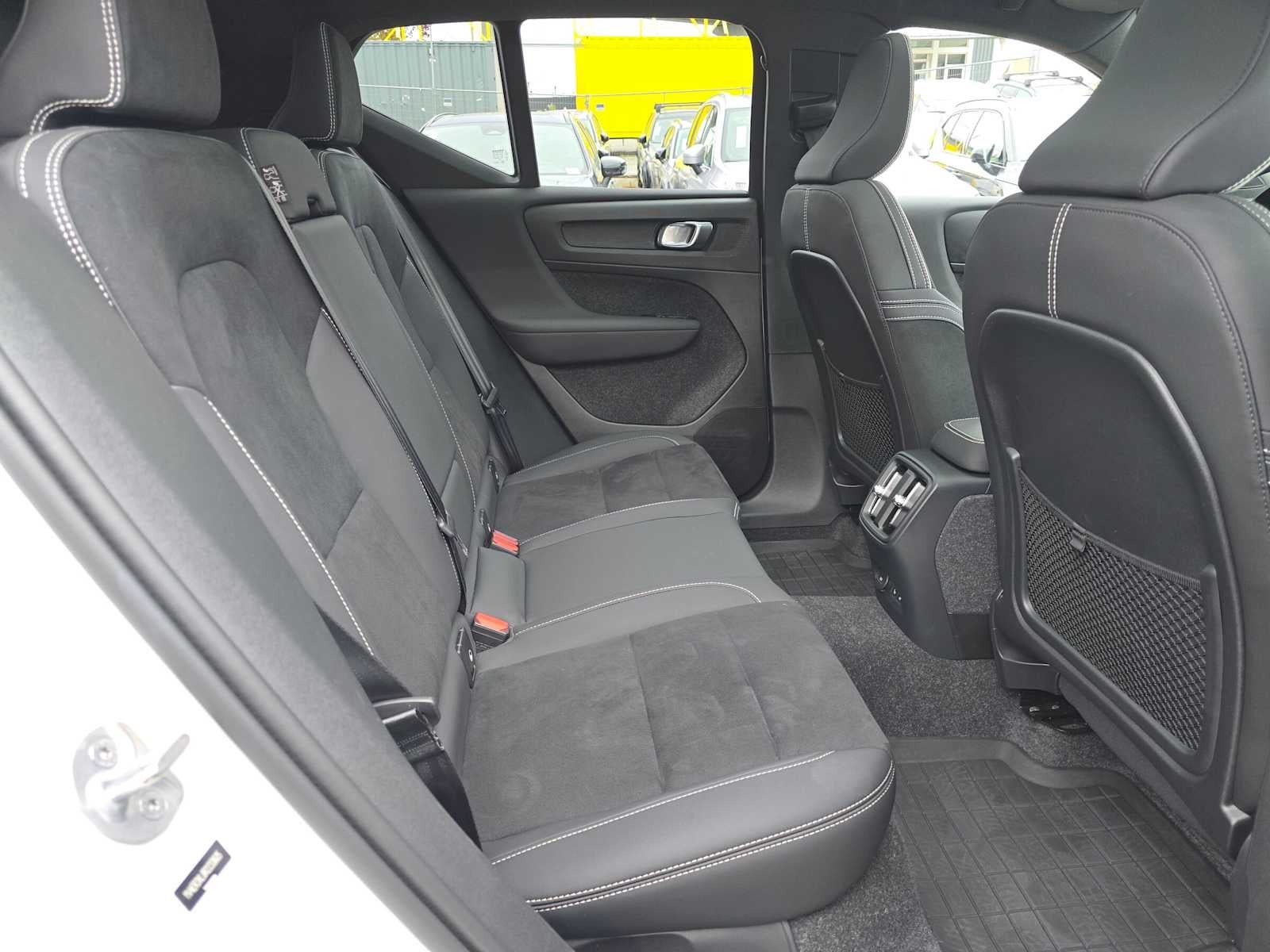 2024 Volvo XC40 Recharge Pure Electric Plus