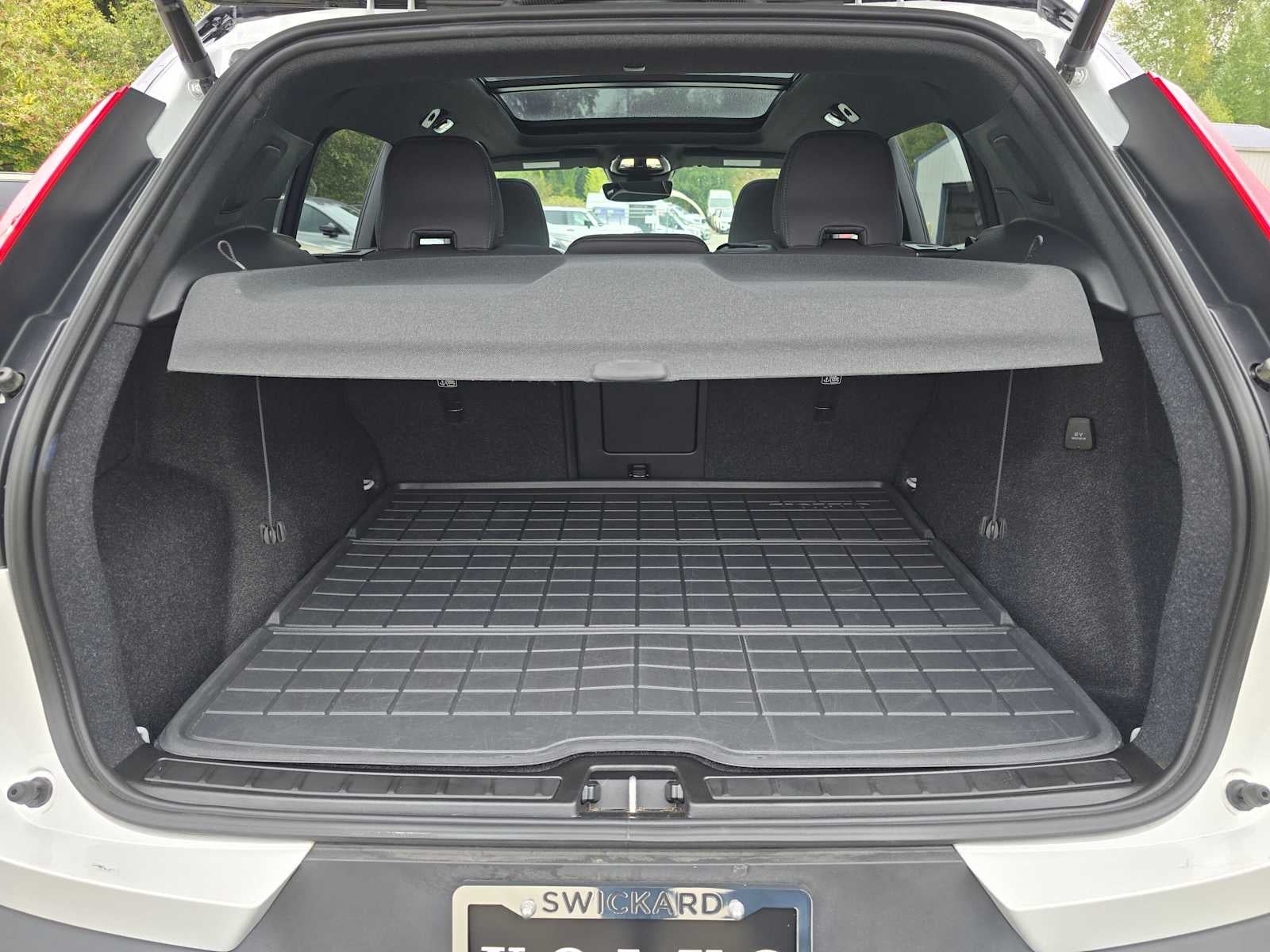 2024 Volvo XC40 Recharge Pure Electric Plus