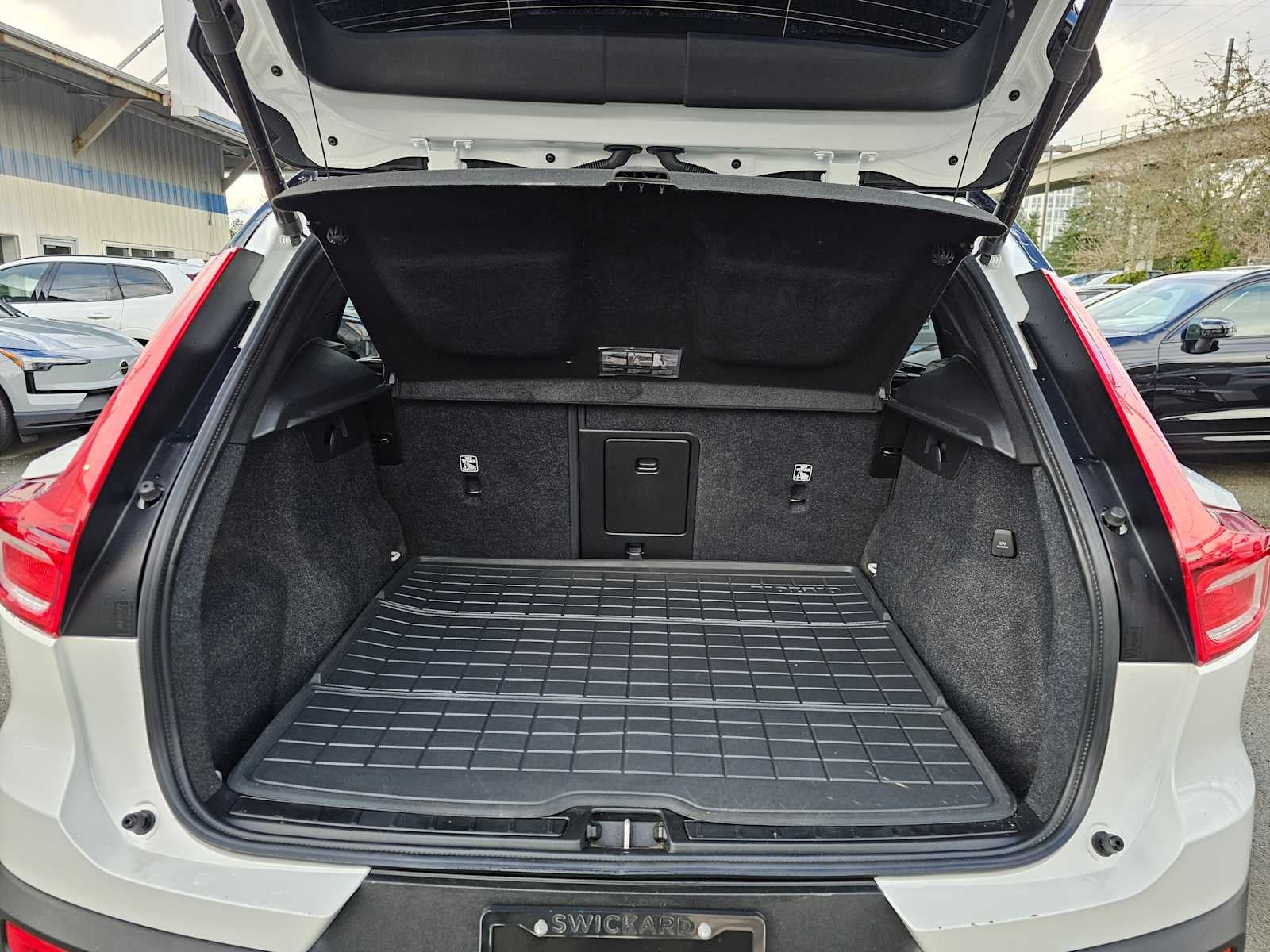 2024 Volvo XC40 Recharge Pure Electric Ultimate