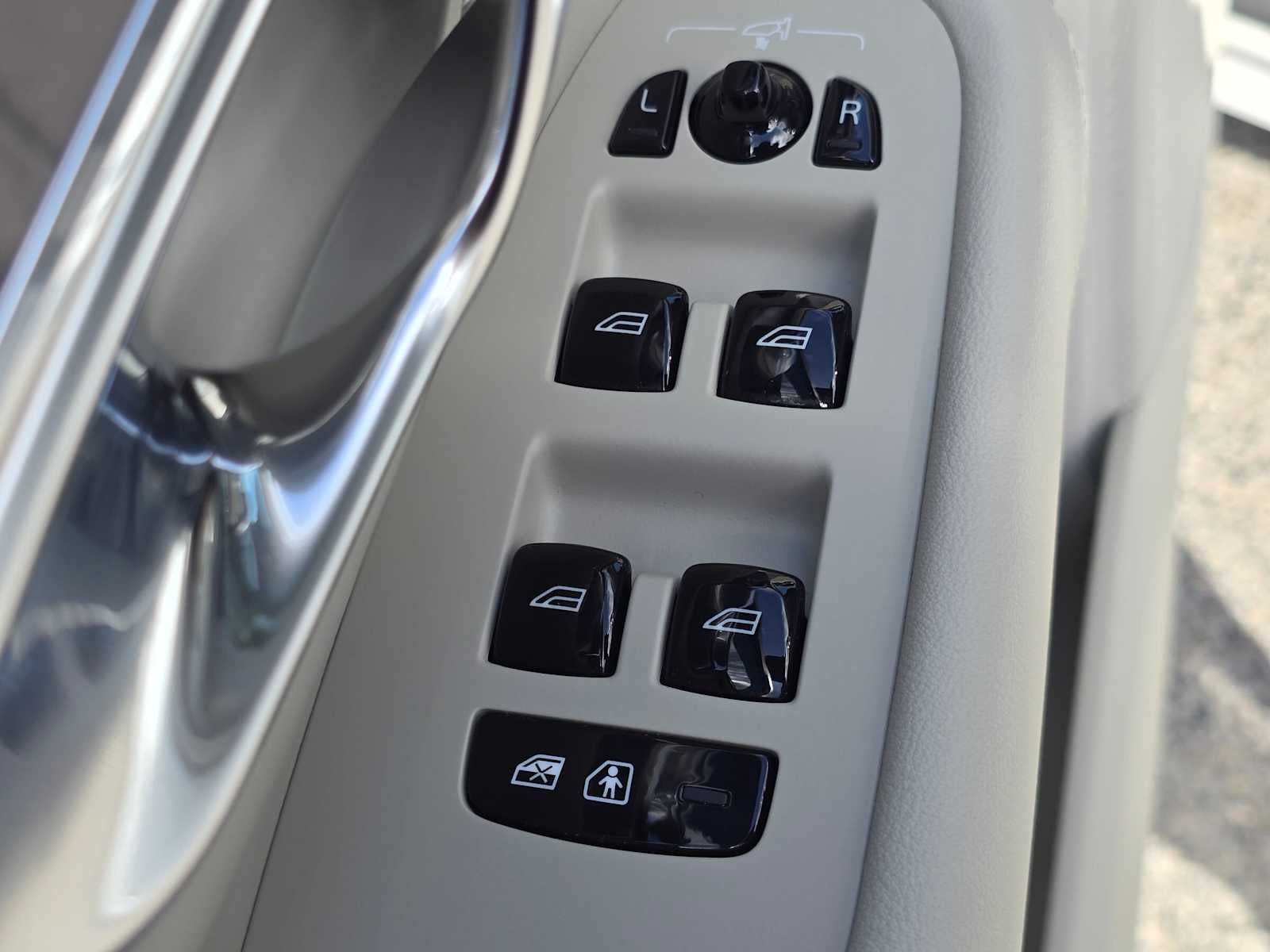 2023 Volvo XC90 Recharge Plug-In Hybrid Ultimate
