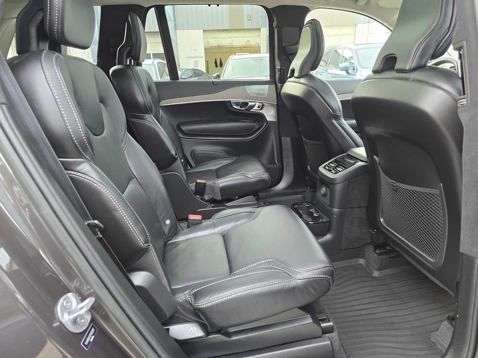2023 Volvo XC90 Recharge Plug-In Hybrid Ultimate
