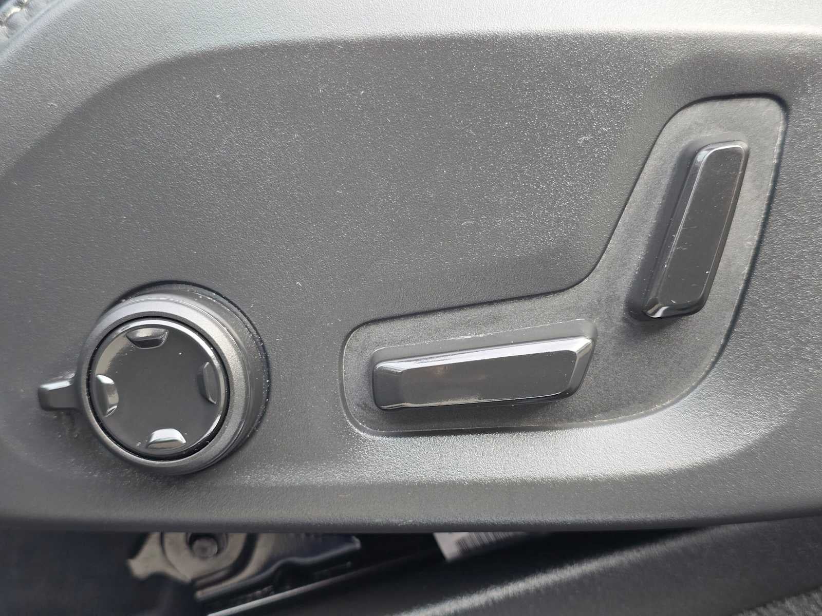2023 Volvo XC90 Recharge Plug-In Hybrid Ultimate