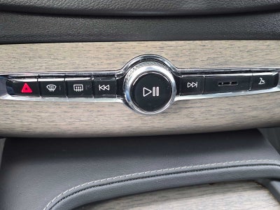 2023 Volvo XC90 Recharge Plug-In Hybrid Ultimate