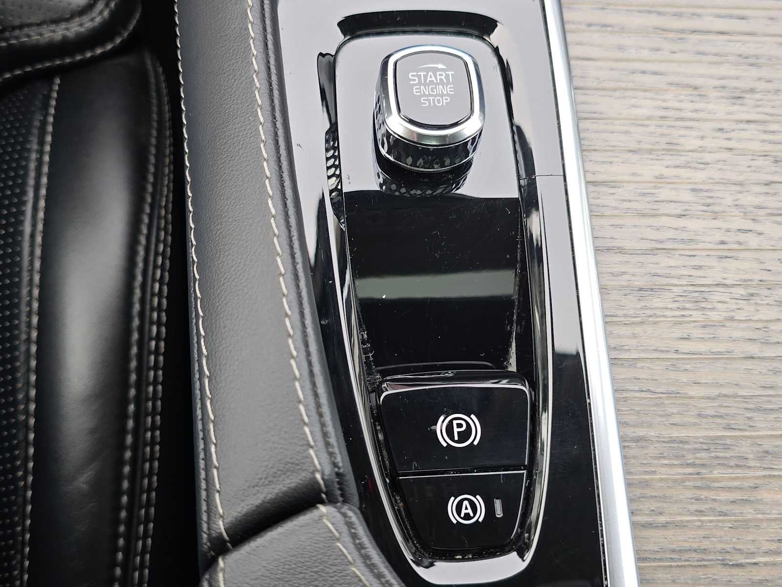 2023 Volvo XC90 Recharge Plug-In Hybrid Ultimate