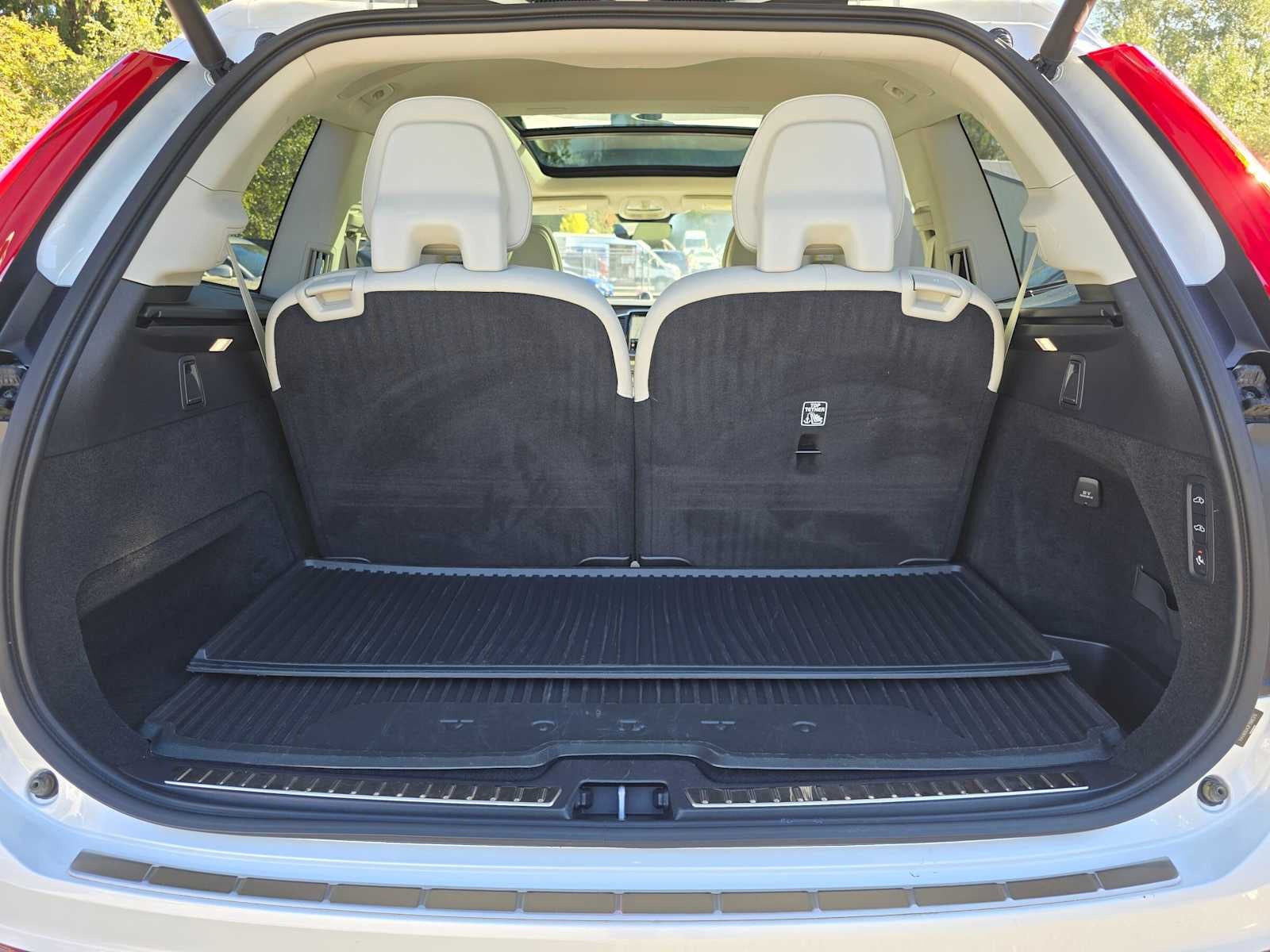 2023 Volvo XC90 Recharge Plug-In Hybrid Ultimate
