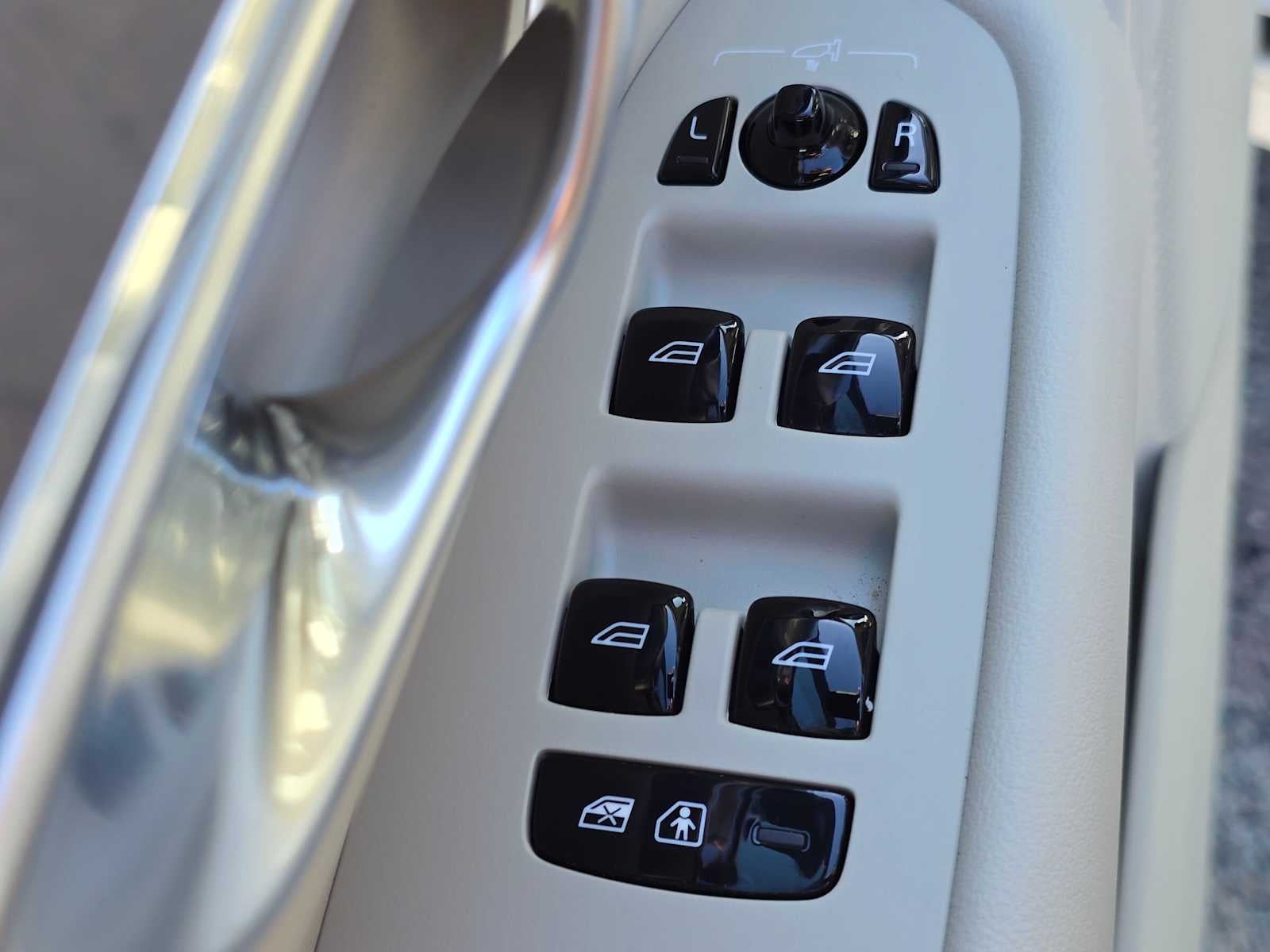 2023 Volvo XC90 Recharge Plug-In Hybrid Ultimate