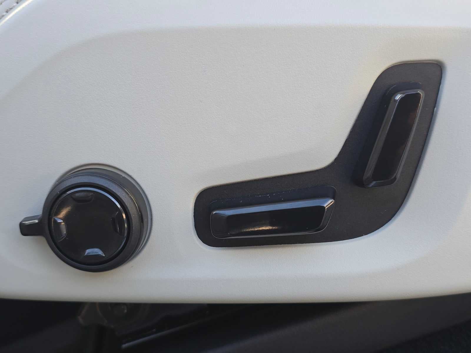2023 Volvo XC90 Recharge Plug-In Hybrid Ultimate