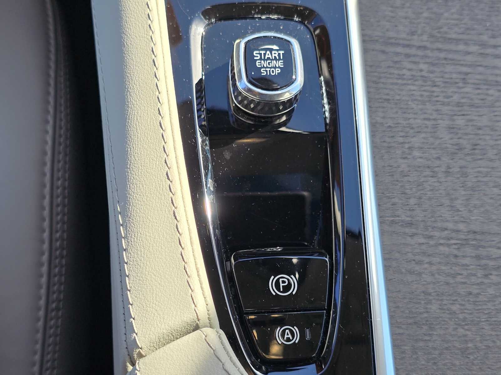 2023 Volvo XC90 Recharge Plug-In Hybrid Ultimate