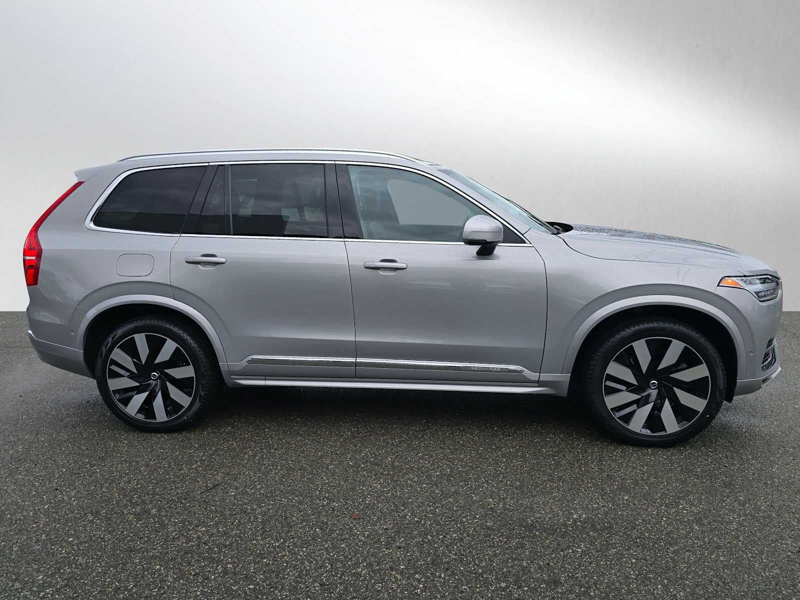 2023 Volvo XC90 Recharge Plug-In Hybrid Ultimate