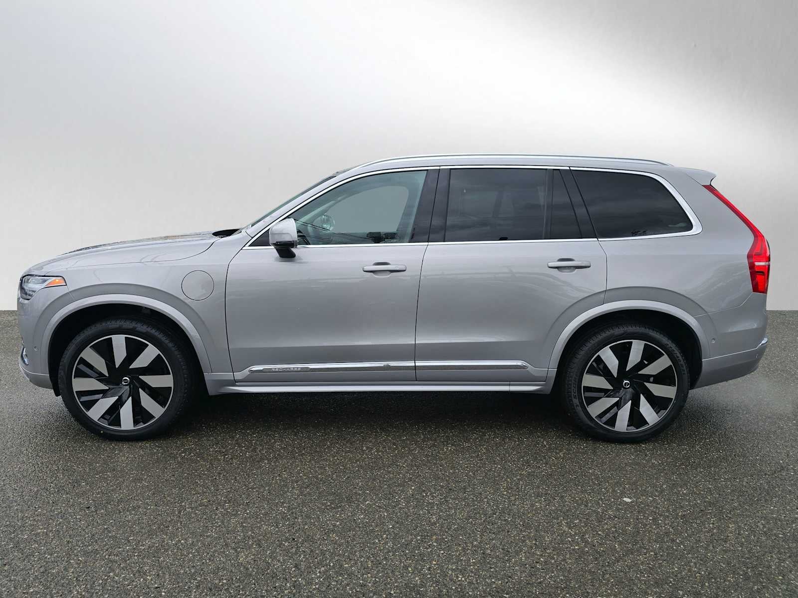2023 Volvo XC90 Recharge Plug-In Hybrid Ultimate