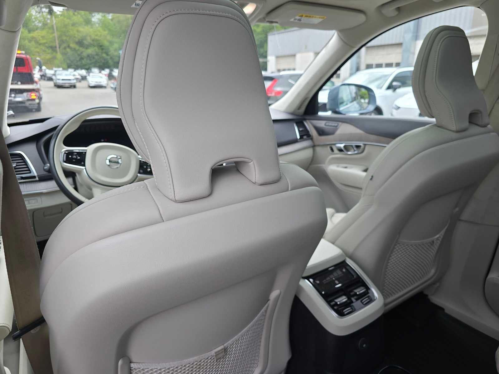 2023 Volvo XC90 Recharge Plug-In Hybrid Ultimate