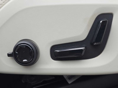 2023 Volvo XC90 Recharge Plug-In Hybrid Ultimate