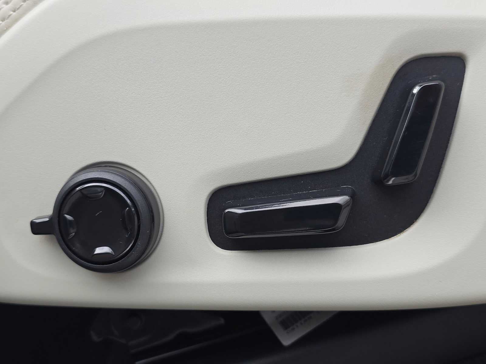2023 Volvo XC90 Recharge Plug-In Hybrid Ultimate