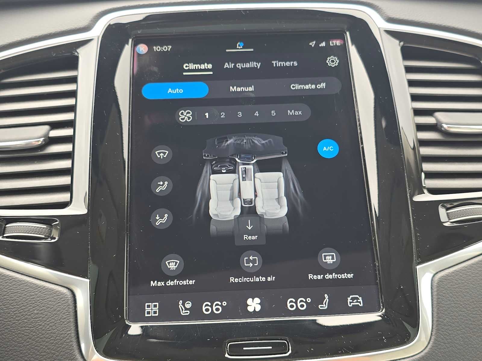 2023 Volvo XC90 Recharge Plug-In Hybrid Ultimate