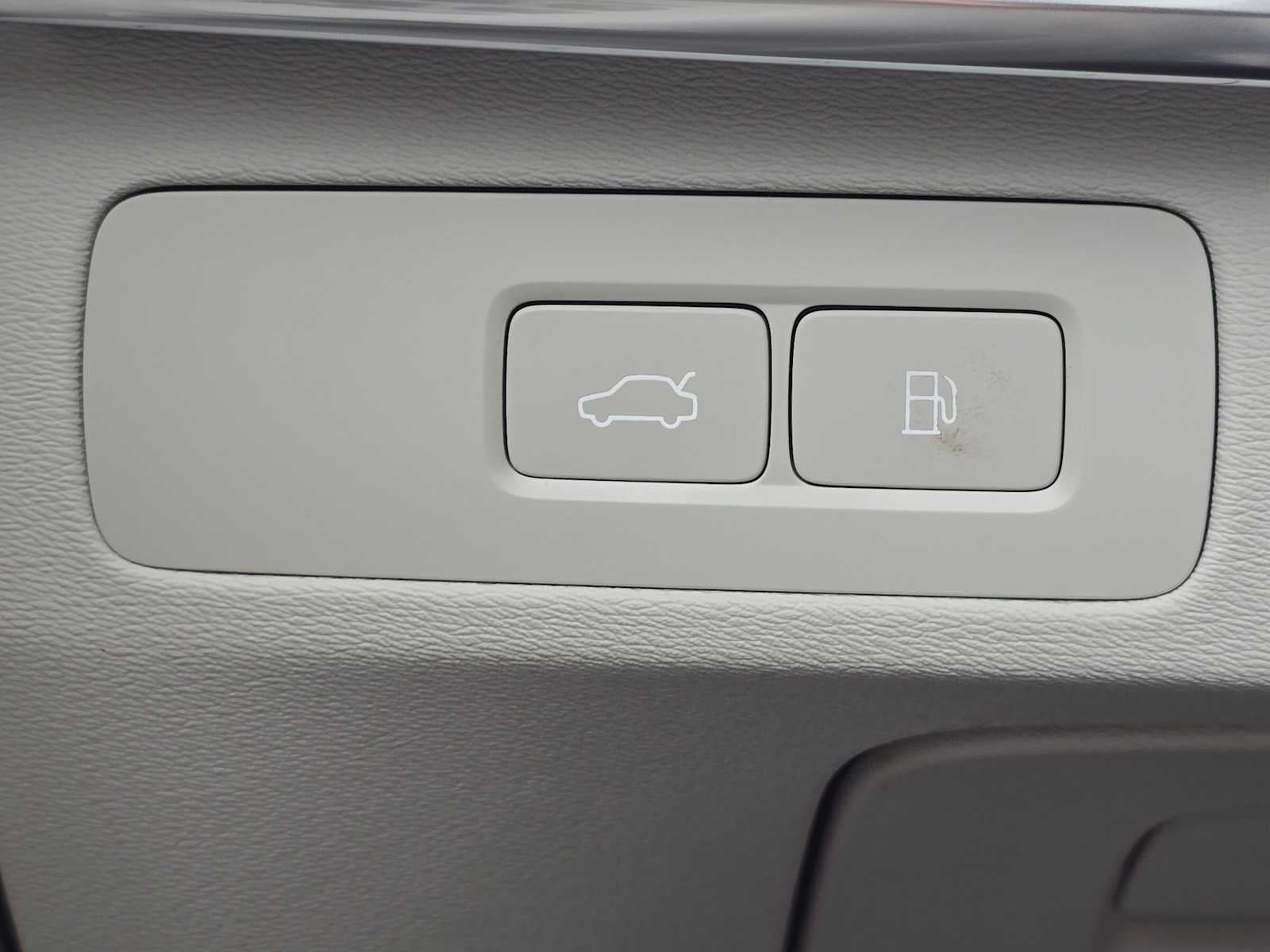 2023 Volvo XC90 Recharge Plug-In Hybrid Ultimate