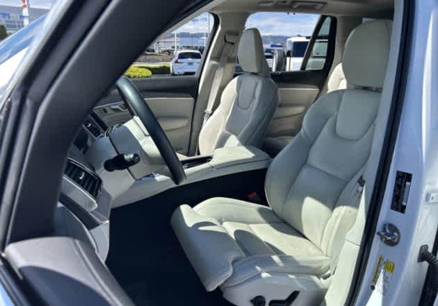 2023 Volvo XC90 Recharge Plug-In Hybrid Ultimate