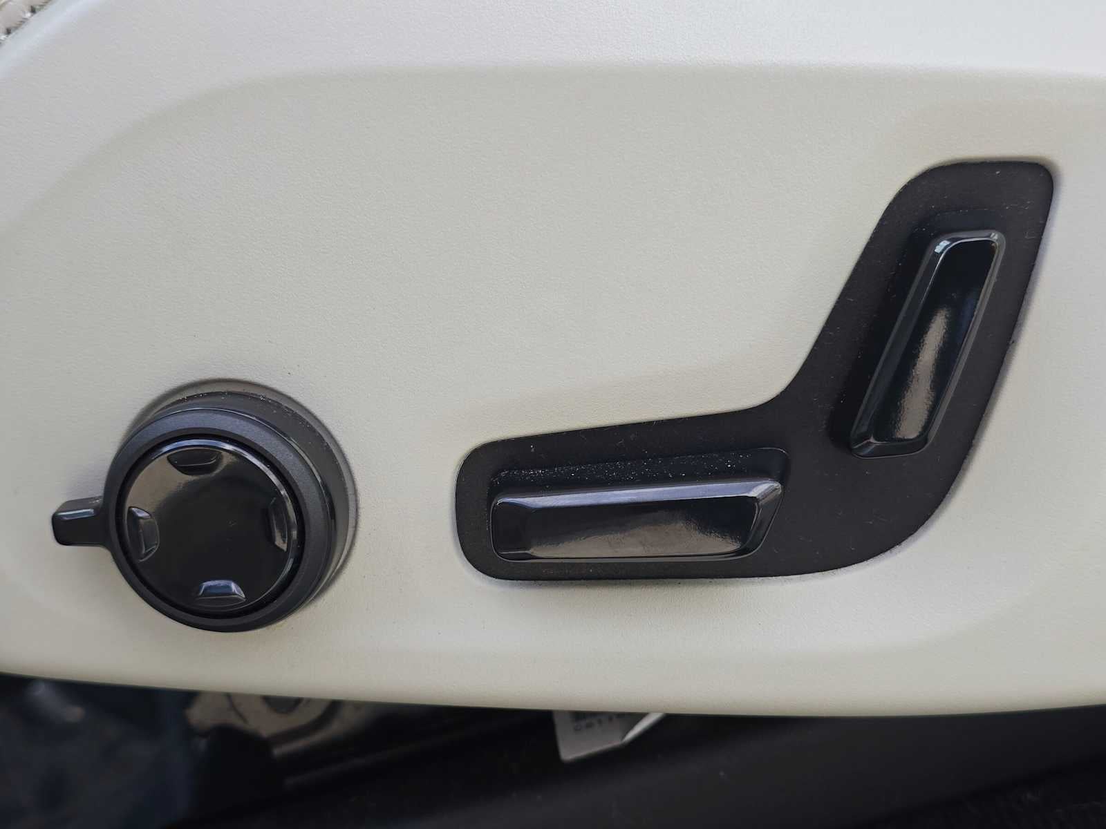 2023 Volvo XC90 Recharge Plug-In Hybrid Ultimate