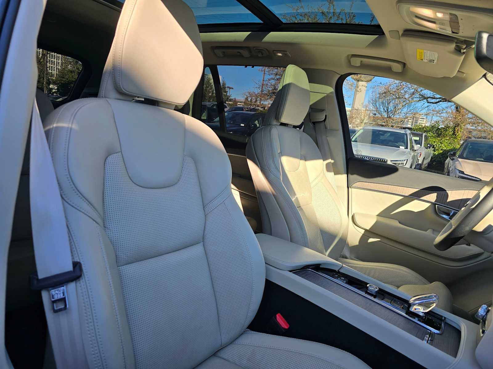 2023 Volvo XC90 Recharge Plug-In Hybrid Ultimate