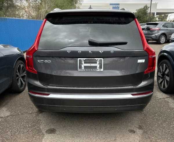 2023 Volvo XC90 Recharge Plug-In Hybrid Ultimate