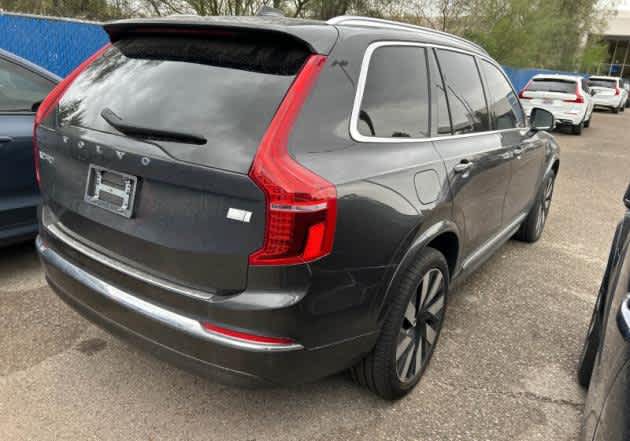 2023 Volvo XC90 Recharge Plug-In Hybrid Ultimate