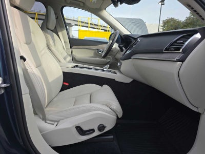 2023 Volvo XC90 Recharge Plug-In Hybrid Ultimate