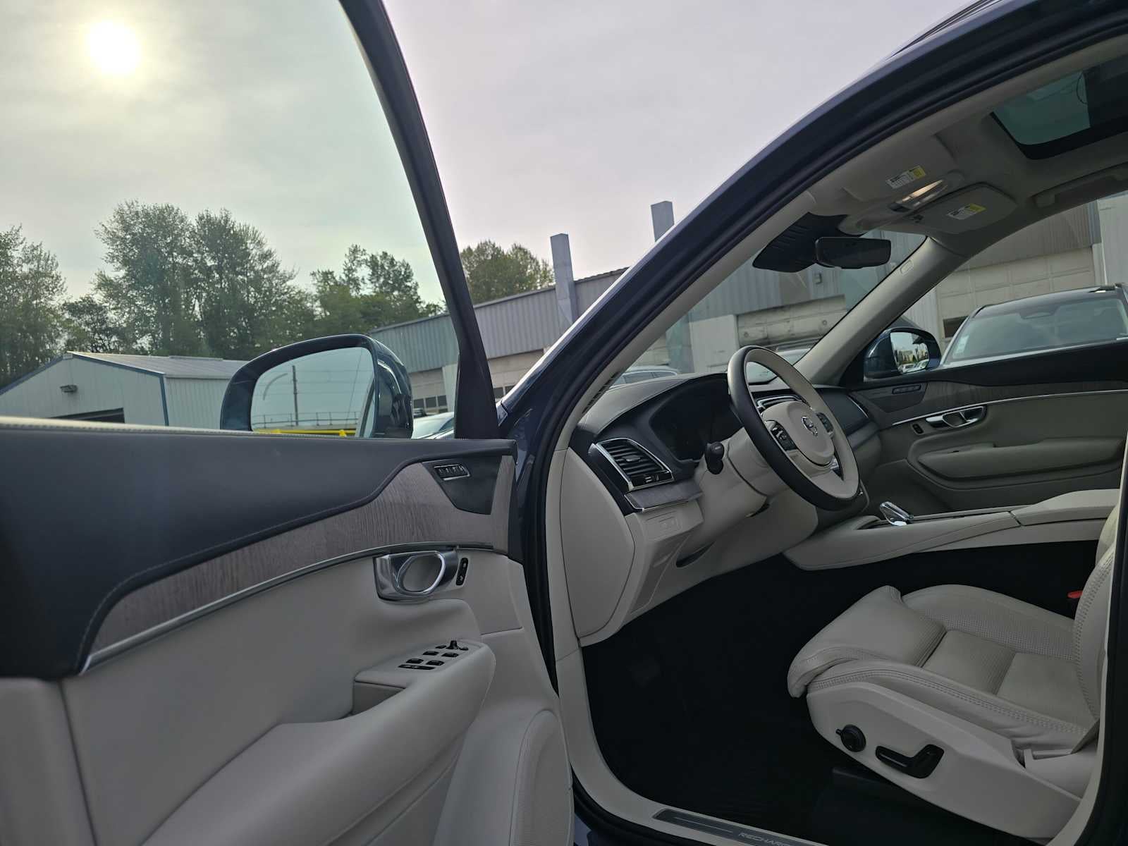 2023 Volvo XC90 Recharge Plug-In Hybrid Ultimate