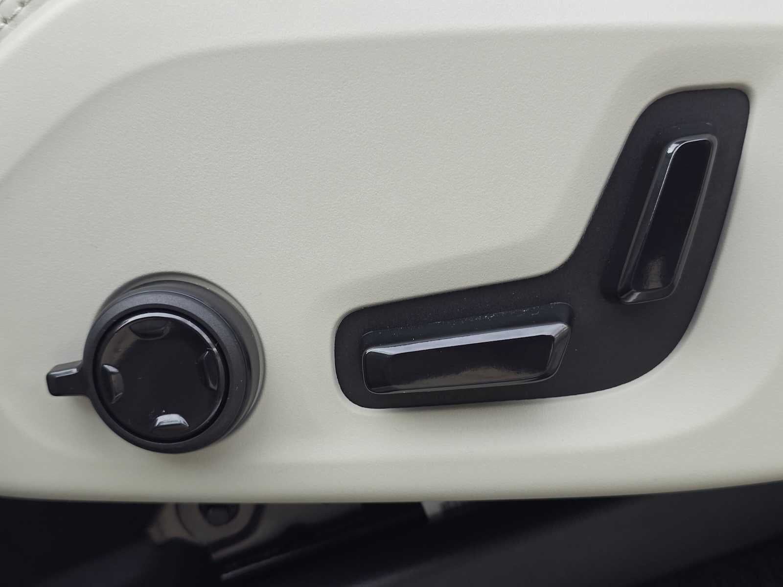 2023 Volvo XC90 Recharge Plug-In Hybrid Ultimate