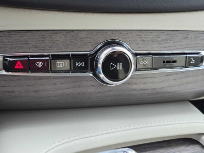 2023 Volvo XC90 Recharge Plug-In Hybrid Ultimate
