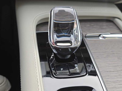 2023 Volvo XC90 Recharge Plug-In Hybrid Ultimate