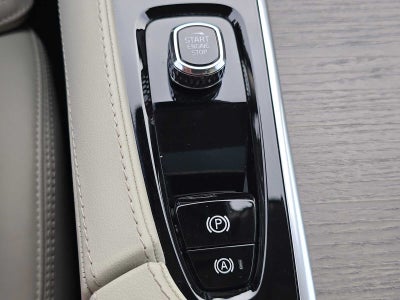 2023 Volvo XC90 Recharge Plug-In Hybrid Ultimate
