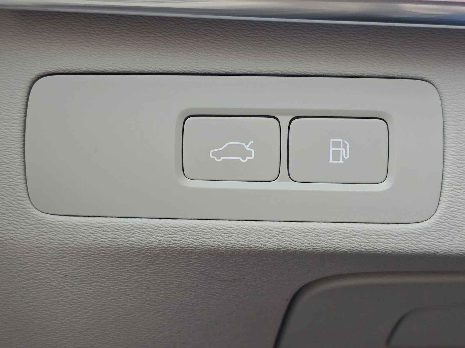 2023 Volvo XC90 Recharge Plug-In Hybrid Ultimate