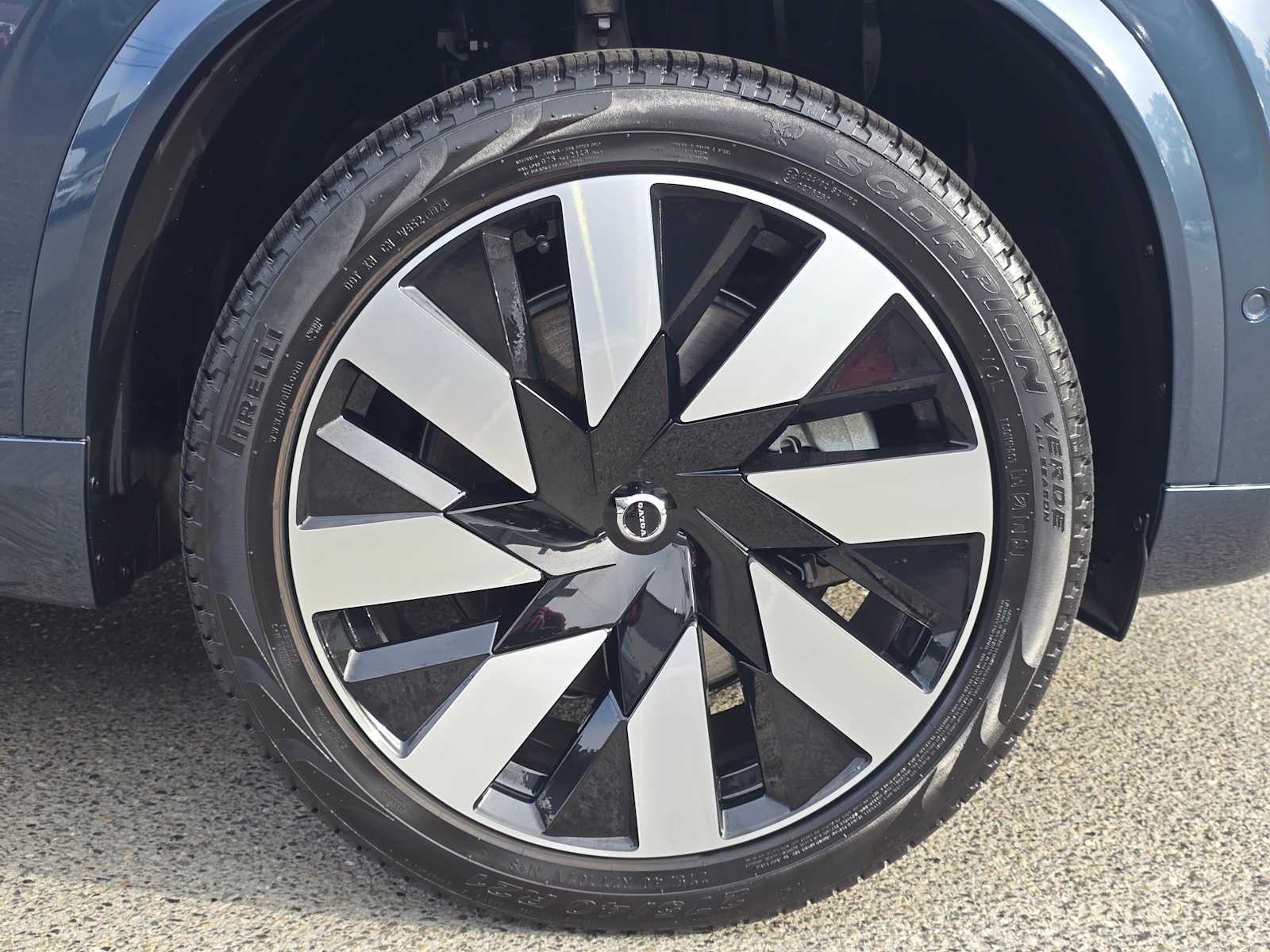 2023 Volvo XC90 Recharge Plug-In Hybrid Ultimate