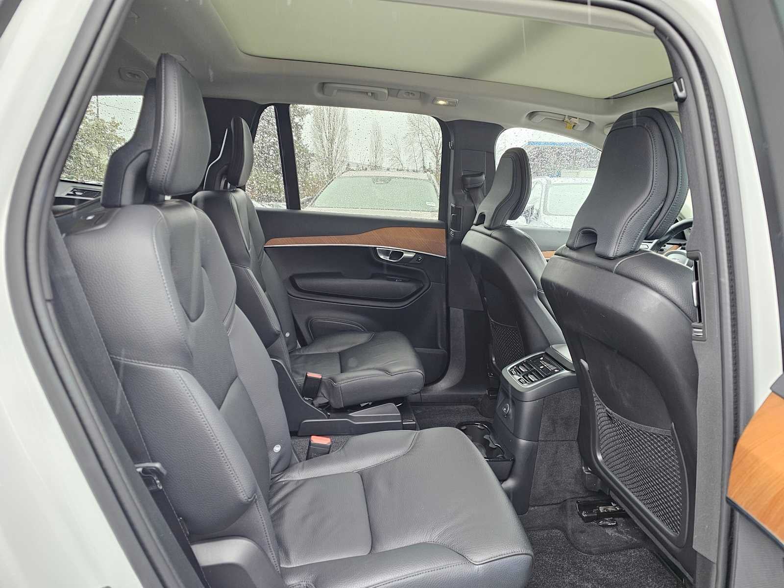 2023 Volvo XC90 Recharge Plug-In Hybrid Plus