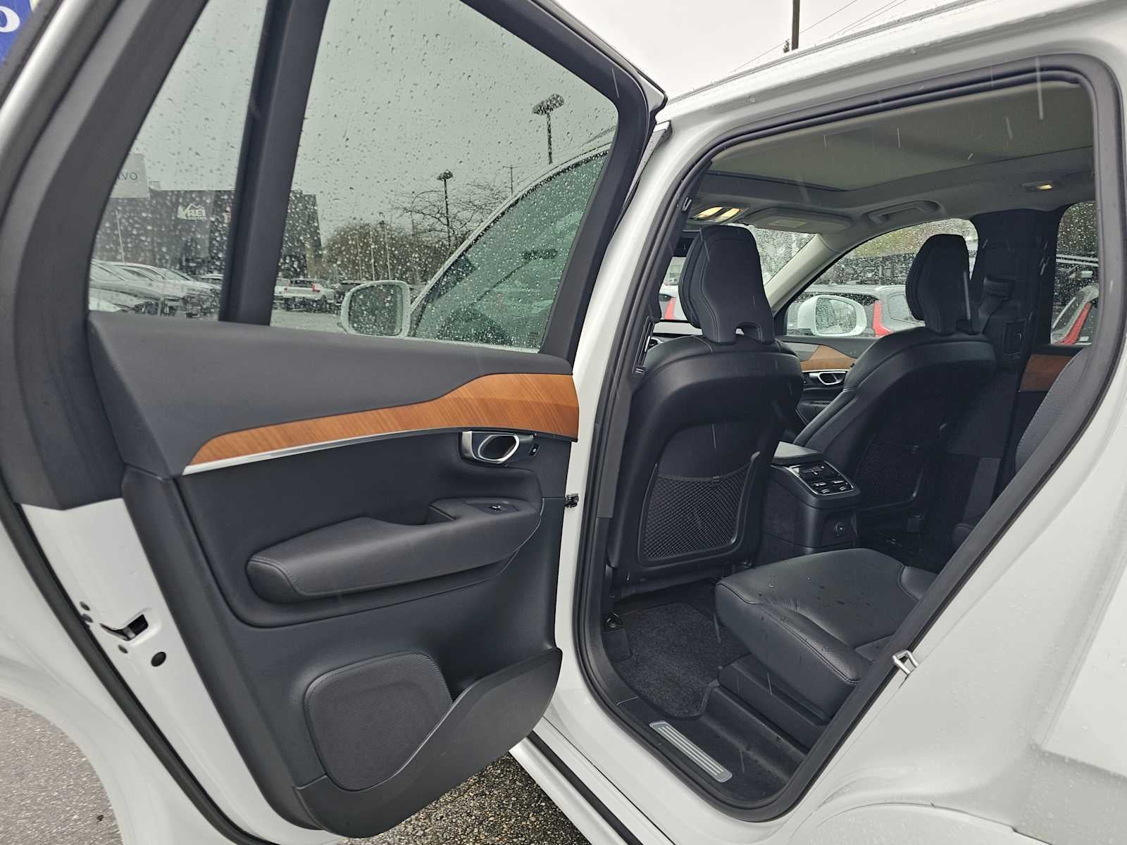 2023 Volvo XC90 Recharge Plug-In Hybrid Plus