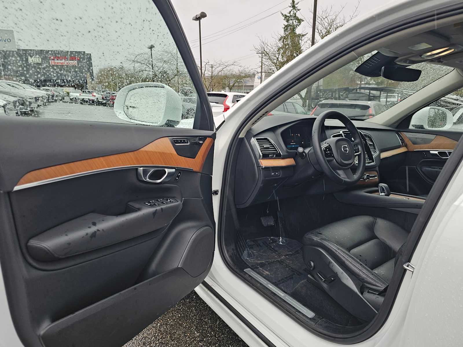 2023 Volvo XC90 Recharge Plug-In Hybrid Plus