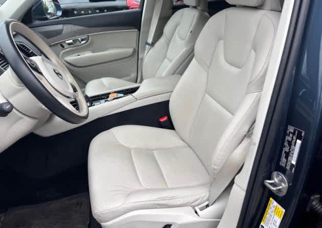 2023 Volvo XC90 Recharge Plug-In Hybrid Plus