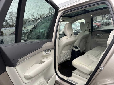 2023 Volvo XC90 Recharge Plug-In Hybrid Ultimate Bright Theme