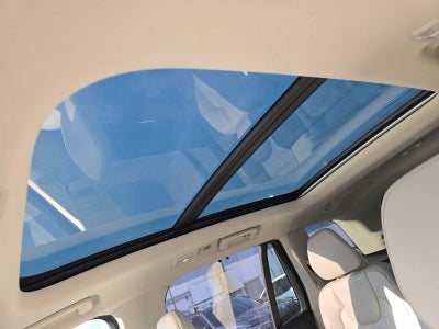 2023 Volvo XC90 Recharge Plug-In Hybrid Ultimate Bright Theme