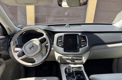 2023 Volvo XC90 Recharge Plug-In Hybrid Ultimate Bright Theme