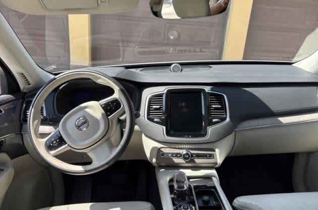 2023 Volvo XC90 Recharge Plug-In Hybrid Ultimate Bright Theme