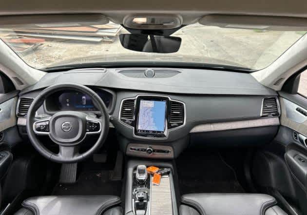 2023 Volvo XC90 Recharge Plug-In Hybrid Ultimate Bright Theme