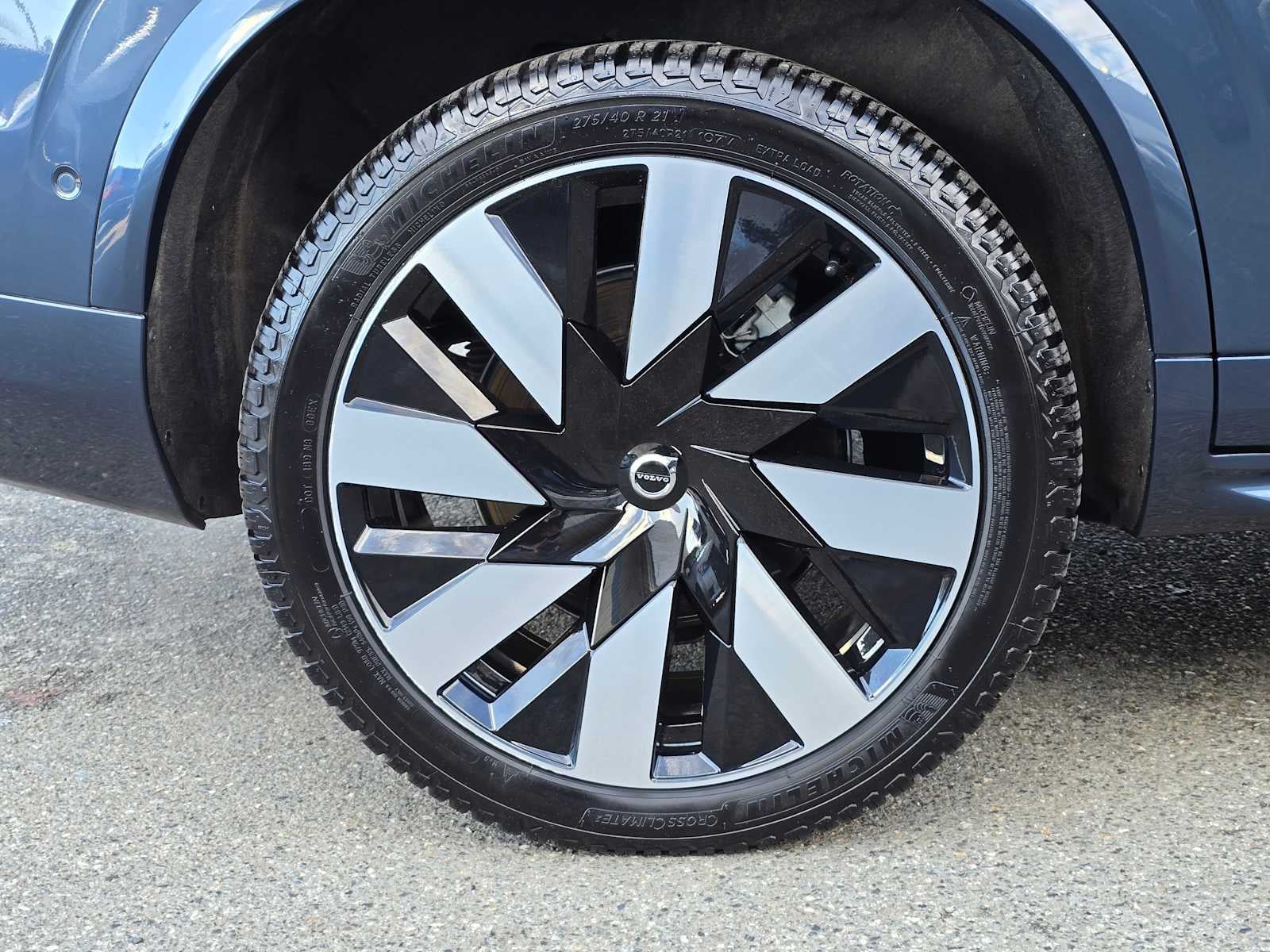 2023 Volvo XC90 Recharge Plug-In Hybrid Ultimate Bright Theme