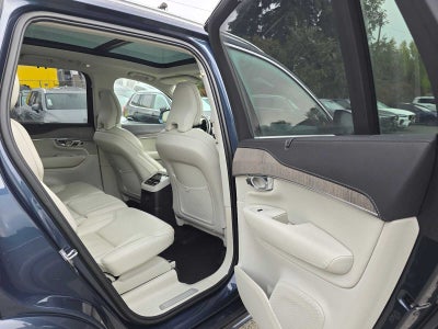 2023 Volvo XC90 Recharge Plug-In Hybrid Ultimate Bright Theme